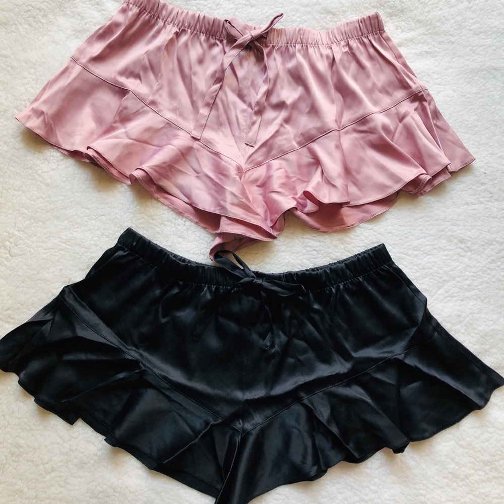 Victoria Secret Satin Shorts Set - Medium